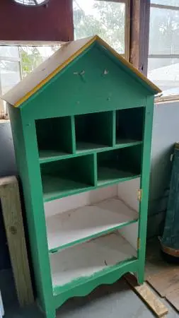 Children’s Bookshelf