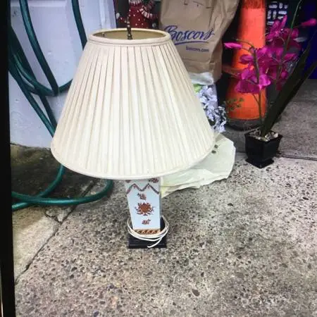 SMALL BEDROOM LAMP