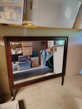 Dresser mirror