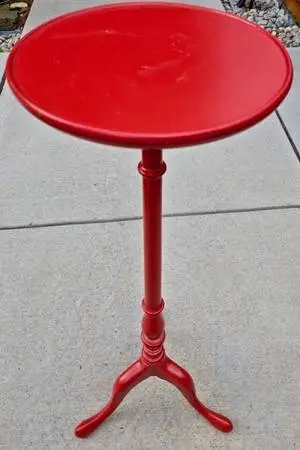 CUTE UNIQUE Vintage Wooden Accent Table - use for a display table or?