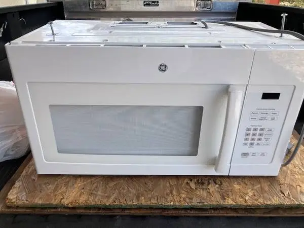 GE built in microwave oven