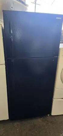 INSIGNIA 17 CU.FT REFRIGERATOR 3 MONTHS WARRANTY N FREE LOCAL DELIVERY