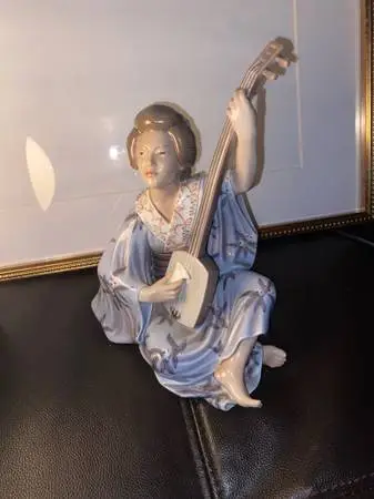 Royal Crown DJ Copenhagen Porcelain