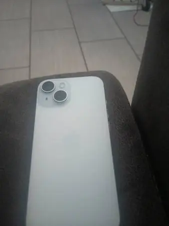 Apple iPhone 15