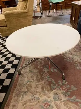 Vintage Swag Leg Round Coffee Table
