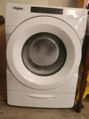 WHIRLPOOL WASHER WORKS GOOD $100