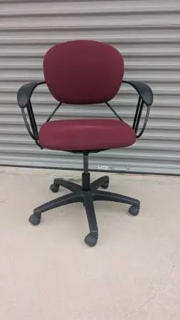 Steelcase Uno Desk Chair
