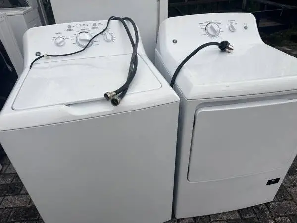Washer and dryer ge like new