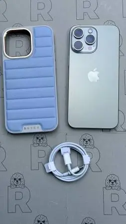 IPhone 15 Pro Max 256g Factory unlocked Natural