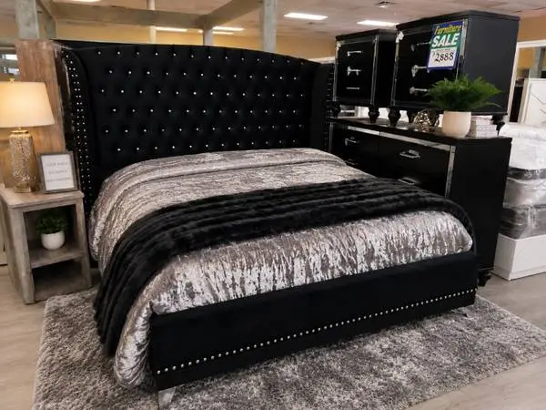 King Black Velvet Bedroom Set