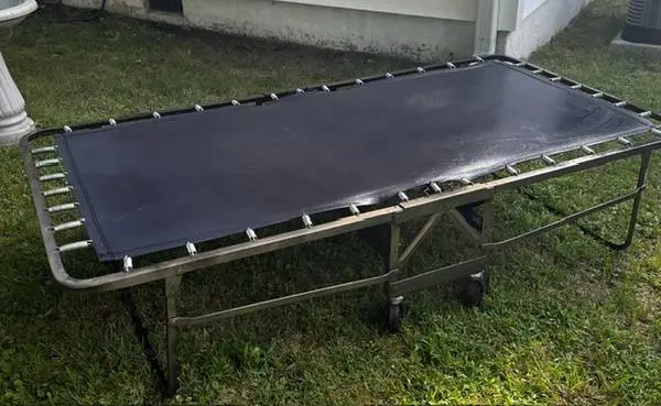Heavy duty cot