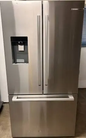 New Bosch Bottom Freezer Refrigerator 26 Cb Ft
