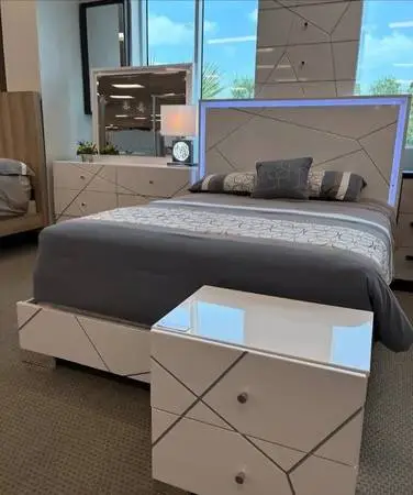 Queen Stunning, Modern White Bedroom Set with LED Lights.