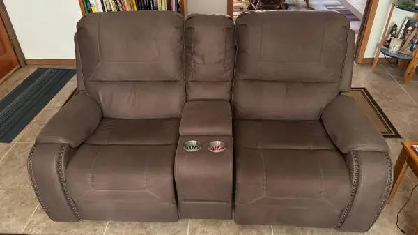 Loveseat - Dual Recliner/Rockers plus Console USB Sofa Couch