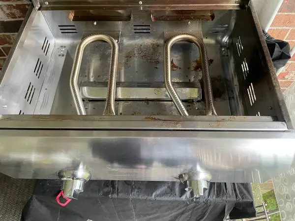 Like New Cuisinart portable gas grill