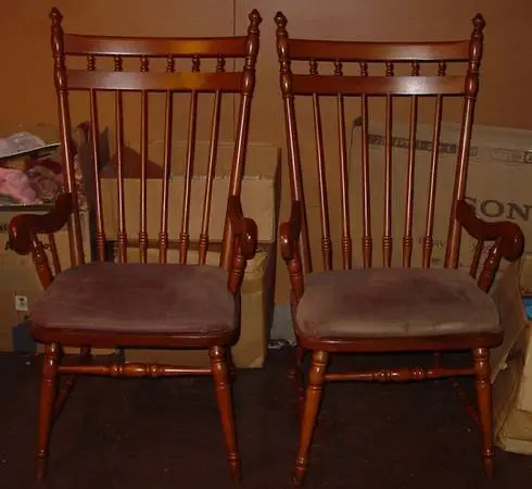 2 Matching Vintage TELL CITY Maple Windsor Captain Chairs Seat Cushion