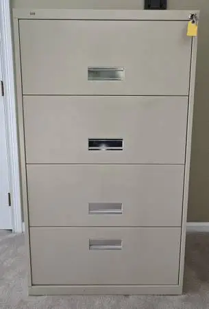 HON 4-Drawer Lateral File Cabinet, Locking, Putty, Excellent Condition