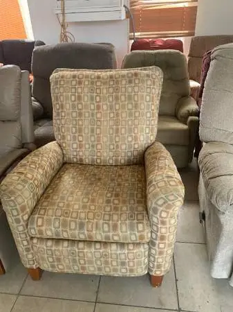 Recliner by LAZBOY in Great Condition
