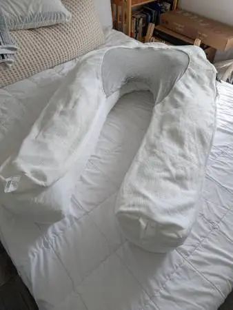 Plufl Cooling U-Shaped Body Pillow