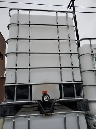 USED 275 Gallon TOTES water safe.