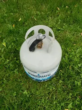 20# propane tank-bbq size