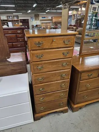 Ethan Allen Tall Seven Drawer Maple Wood Lingerie Chest #532-7