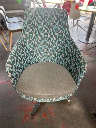 Blue/ Tan Geometric Print Swivel Chair (NW Office Liquidations)