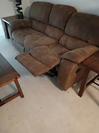 Reclining, Leather Couch (Full Size)