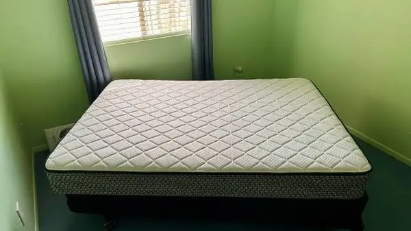 Full Size Mattress Box Spring and Metal Frame