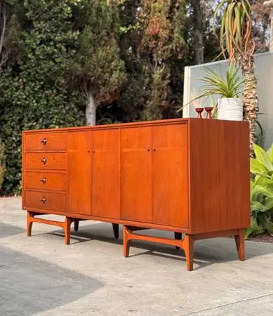 Refinished Scandinavian Mid Century Modern Walnut 10 Drawer Credenza