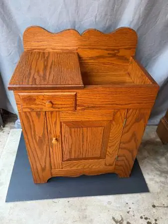 Seely Fine Furniture Solid Oak Cabinet with Raised-Panel Door & Drawer