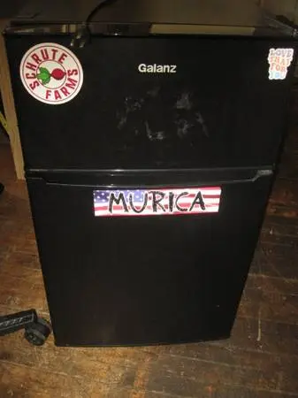 MINI FRIDGE