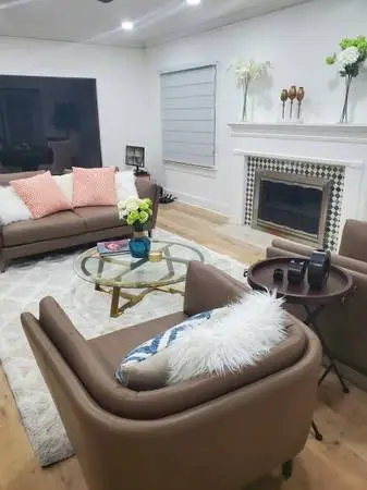 1 sofa and 2 chairs. Leather Sofa set