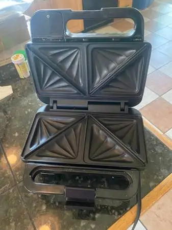 Electric sandwich maker, and I guess it could be used for other things