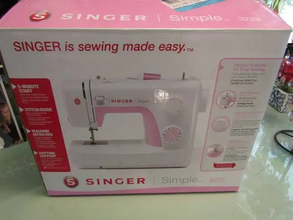 New Singer Simple 3223 Sewing Machine