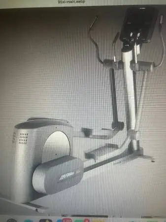 Life Fitness 95Xi Commercial Elliptical - Gym quality, fully working,