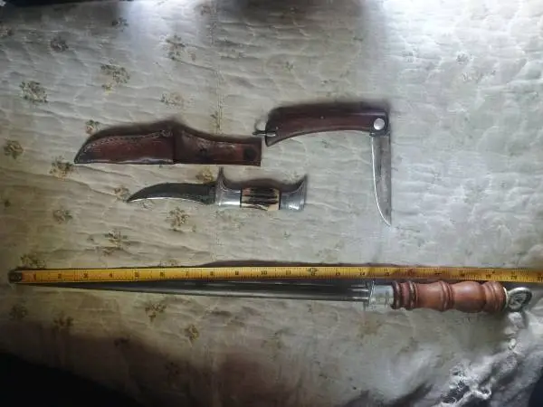 Vintage hunting knife pocket knife and steel