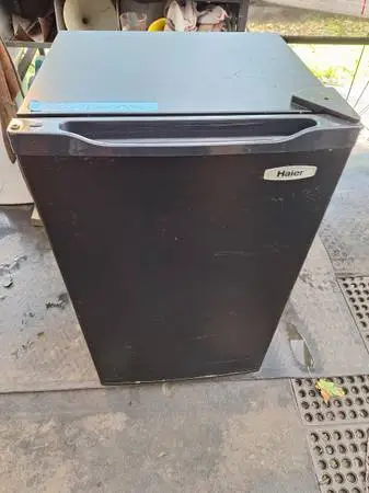 Mini Fridge/Freezer ICE COLD works perfect