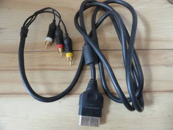 XBOX – ORIGINAL MICROSOFT XBOX – 1ST GENERATION – TV CORD CABLE - USED