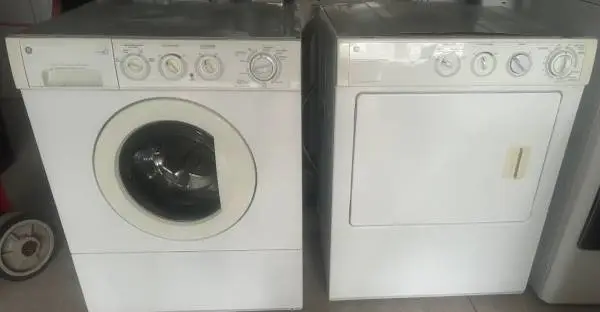 GE Washer - Gas Dryer