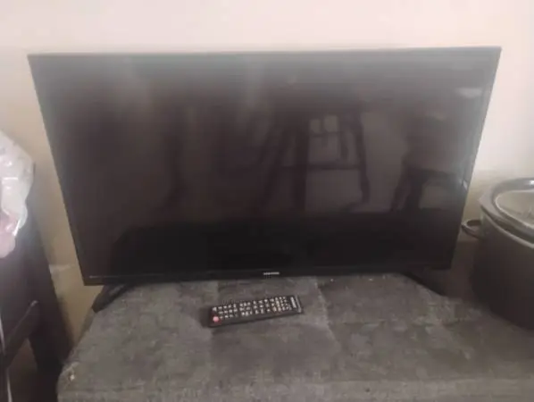 Jennifers Smart TV and Crockpot