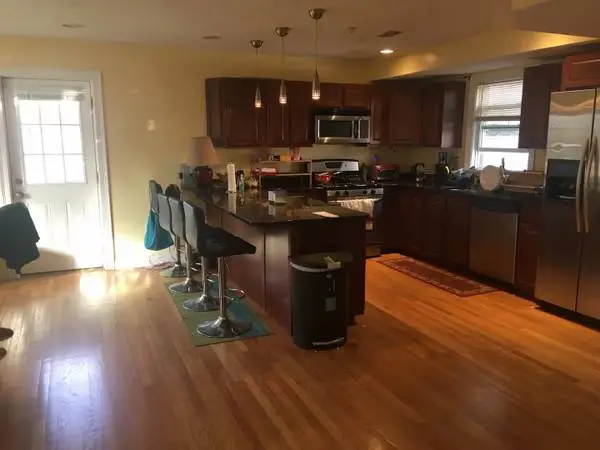 Furnished room in modern condo - Orange Line Jackson Square (JP/Rox)