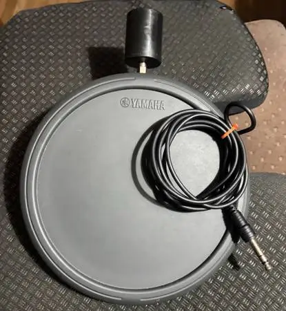 Yamaha Electric drum pad w/ mount and patch cord