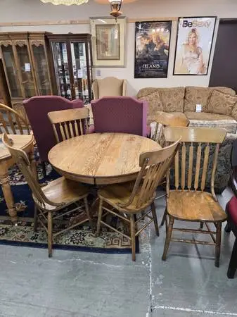 Round Oak Wood Claw Foot Dining Table with Five Chairs #528-6