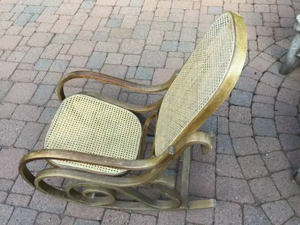 BENTWOOD ROCKER