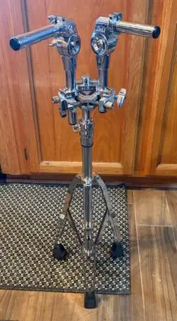 Pearl double tom stand with Tom arms and locks