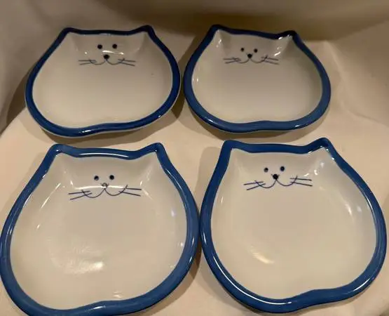 (4) Fancy Blue and White Ceramic Cat Bowl/Dish - Animal Water/Food.