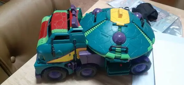 Teenage Mutant Ninja Turtles tank taxi