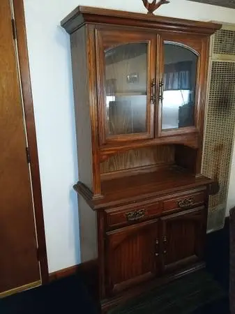 2 piece Hutch