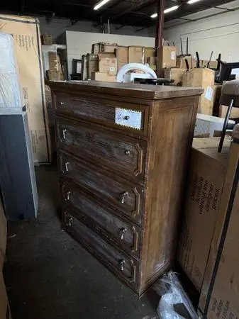 Changeme Solid Wood Chest with 5 Drawers